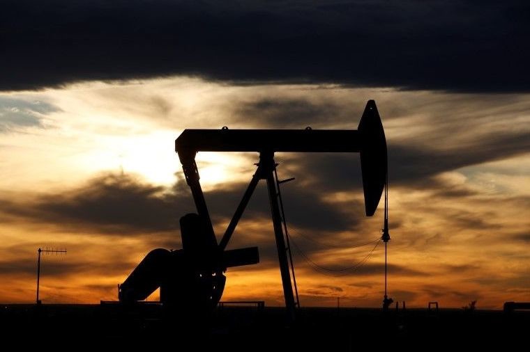 Ver para creer… ¡el petróleo se hunde y cotiza en negativo!