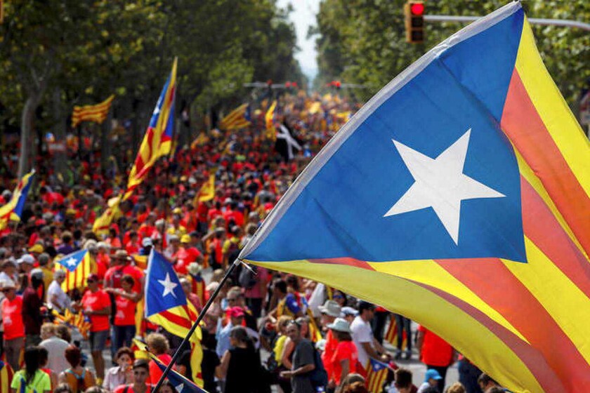 Tres años de la proclamación de la República en Cataluña: Así se ha beneficiado Madrid