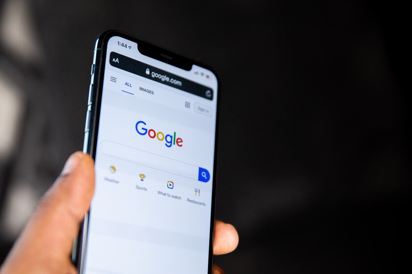 Google añadirá inteligencia artificial a su buscador: los días de googlear algo y ver una lista de enlaces tienen los días contados