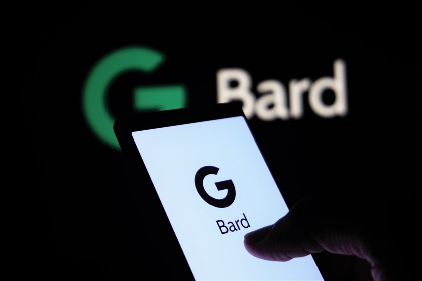 Google Bard ‘amenaza’ el liderazgo de ChatGPT: la clave está en sus características superiores y gratuitas