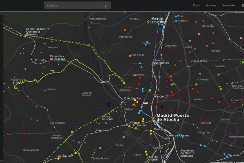 Con este mapa puedes ver por dónde van en tiempo real autobuses, trenes y metro de algunas ciudades de España